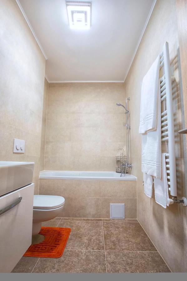 Apartament Heavenly Heaven Brasov Apartamento Exterior foto